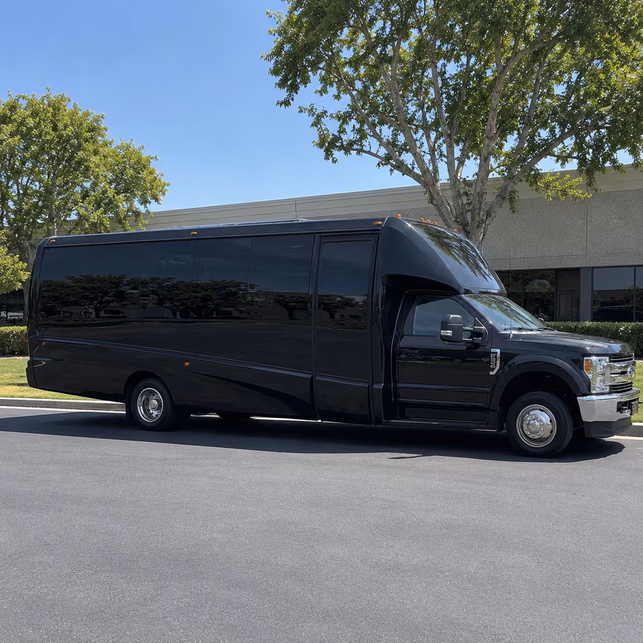 Rent a Bus to Dallas Fort Worth International Airport