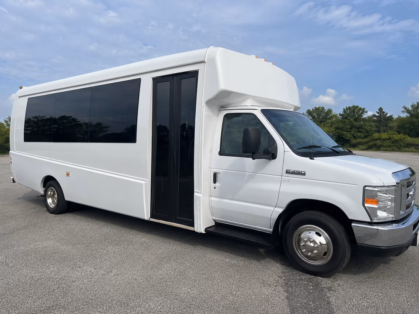 McKinney Birthday, Sweet 16, & Quinceañera Transportation group transportation